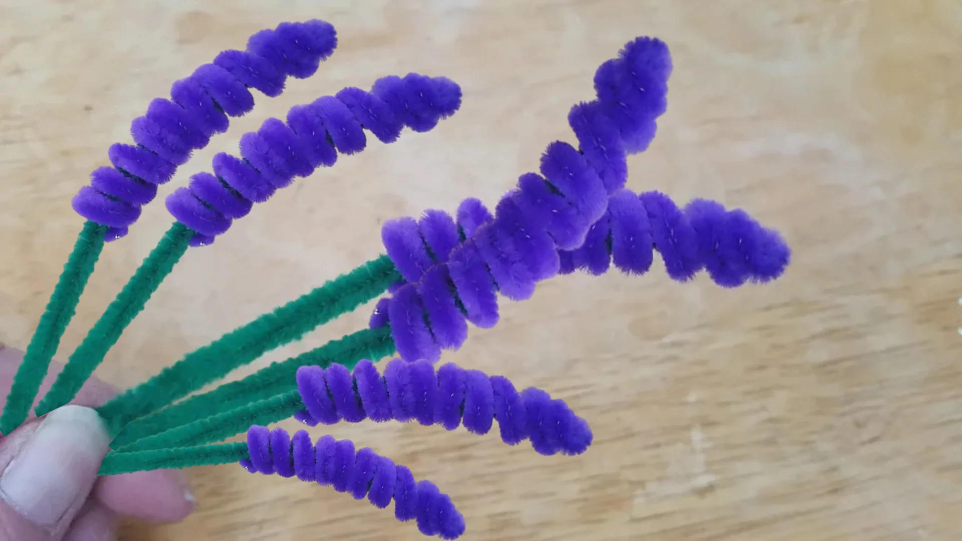 How to Make Pipe Cleaner Grape Hyacinths: Easy DIY Craft Tutorial